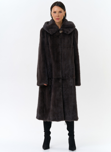 Женская шуба из меха норки  капюшоном