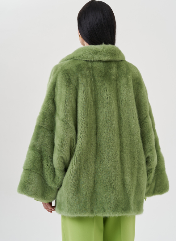 Шуба из норки с английским воротником 