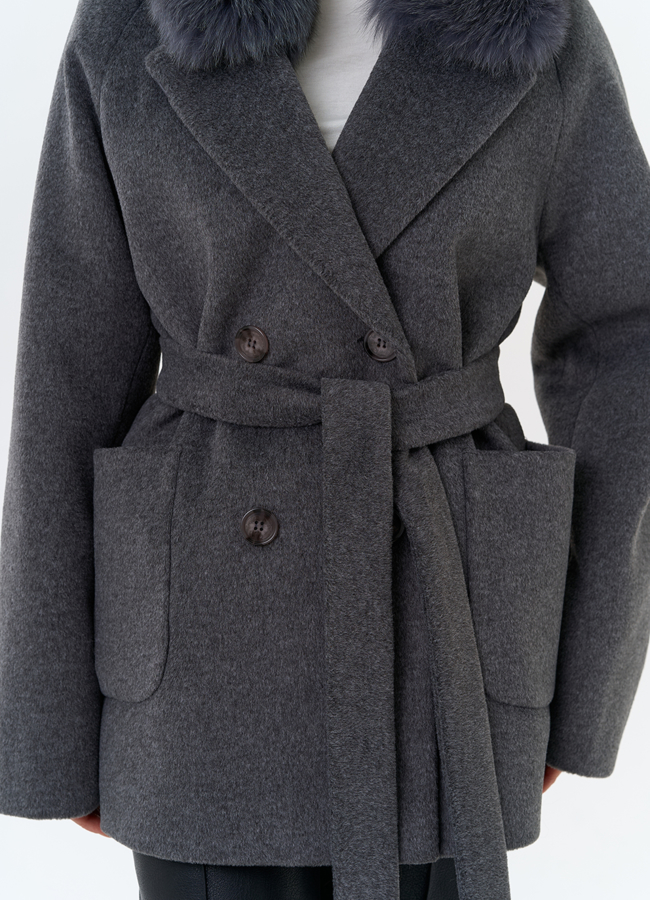 Женское утепленное пальто с отделкой из меха песца модель № 32003 универмаг малина