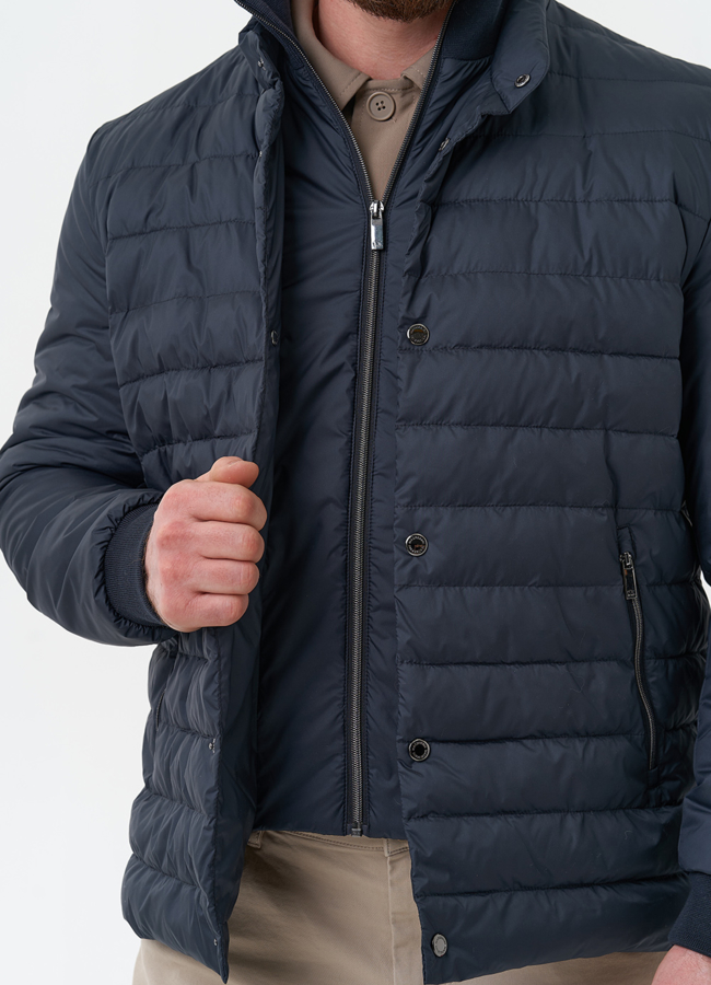 Мужская демисезонная куртка модель № 26940 универмаг малина