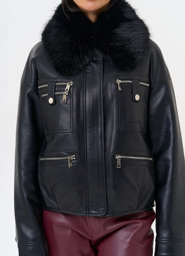Женская утепленная куртка из эко кожи черного цвета модель № 30703 универмаг малина