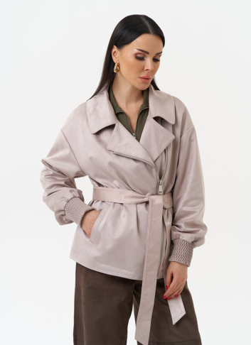 Женская куртка из эко замши с поясом