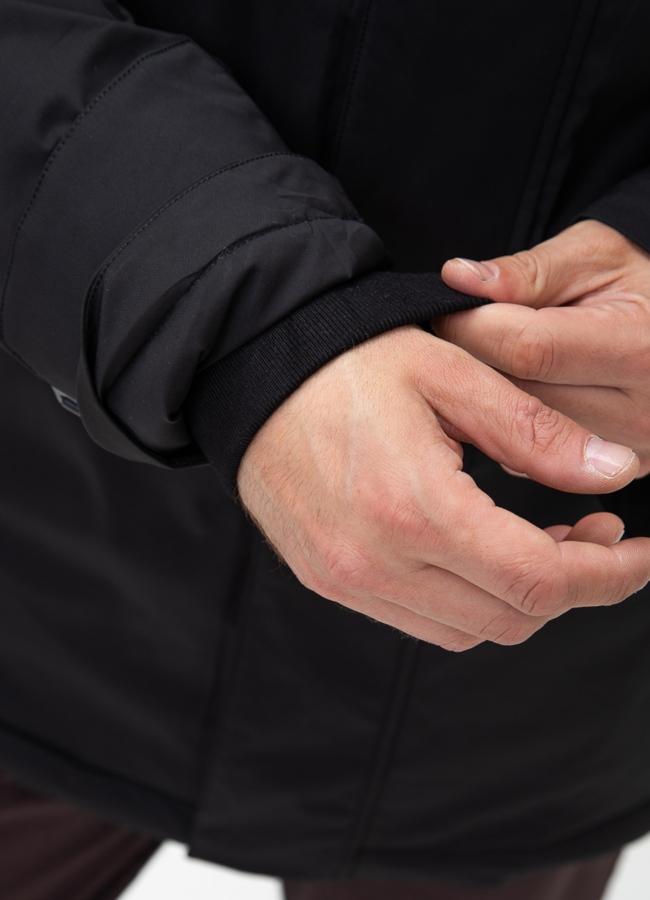 Мужской пуховик с капюшоном из меха енота модель № 28403 универмаг малина