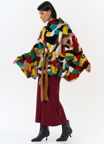 Яркая шуба из меха норки