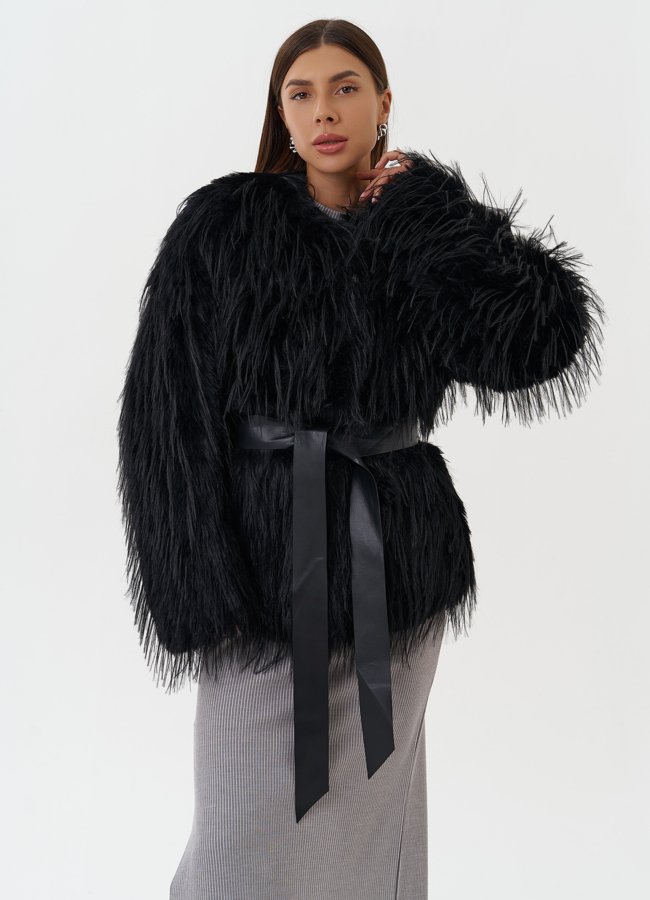 Женская шуба под эко страуса черного цвета модель № 27809 меха малина